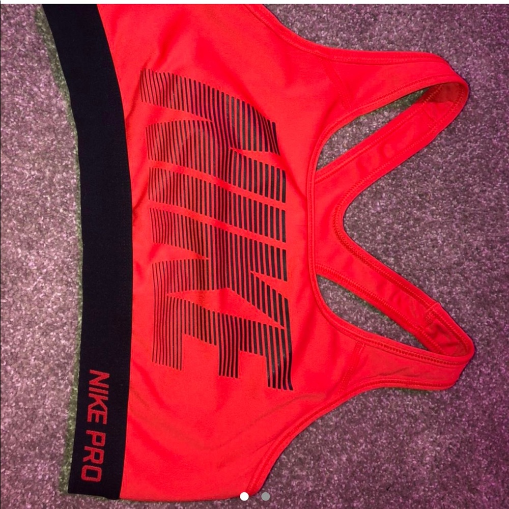 Nike sports bra